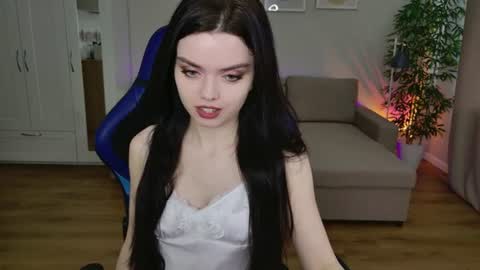 Snapshot of juliaortega_ chatting on July 26, 2026, 8:43 am Julia online show from July 26, 2026, 8:43 am