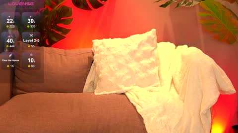 Snapshot of juliarichard chatting on February 6, 2025, 2:15 pm Julie online show from February 6, 2025, 2:15 pm