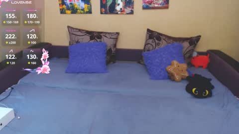 Snapshot of juliasane_ chatting on March 2, 2026, 9:38 am Jul online show from March 2, 2026, 9:38 am