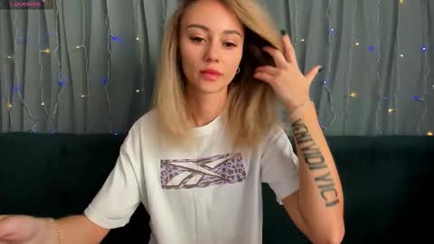 Yulya online show from October 21, 2025, 3:07 am