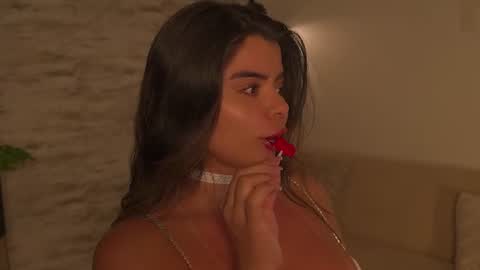 Snapshot of julie_belle_ chatting on July 29, 2026, 12:20 am luu online show from July 29, 2026, 12:20 am