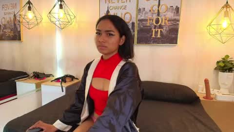 julie coper online show from October 6, 2025, 12:46 pm