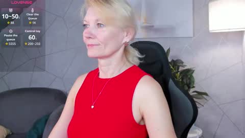 Julie Lucasss online show from June 22, 2026, 11:57 pm