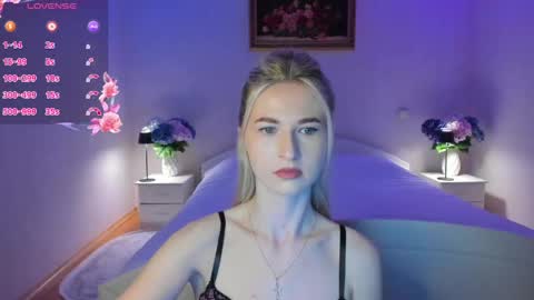 julieblazex online show from May 29, 2026, 8:18 pm