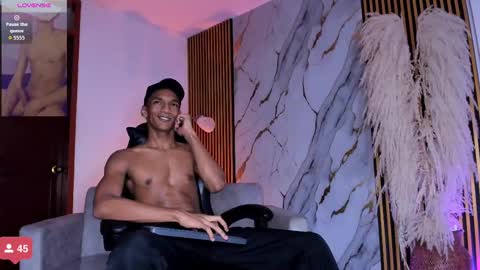 Julien online show from November 13, 2025, 11:53 am