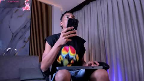 Julien online show from March 12, 2026, 11:16 am