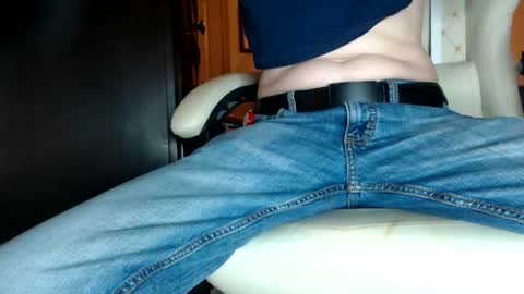 Juliet Whiskey Foxtrot online show from October 7, 2025, 12:13 pm