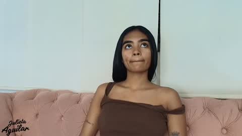 Juli online show from December 22, 2025, 7:11 pm