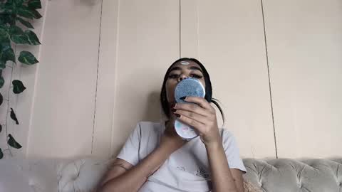 Snapshot of julieta_aguilar chatting on May 12, 2026, 7:11 pm Juli online show from May 12, 2026, 7:11 pm