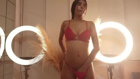 Snapshot of julieta_aguilar chatting on May 29, 2026, 9:24 pm Juli online show from May 29, 2026, 9:24 pm