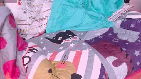 julieta_caceres1 online show from November 20, 2025, 9:53 am