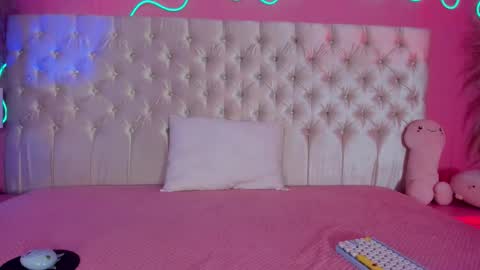 Julieta  online show from March 25, 2026, 11:49 am