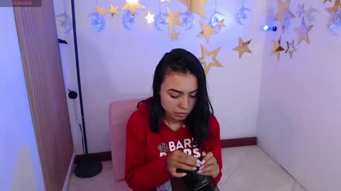 julieta_fn online show from May 9, 2026, 1:27 pm