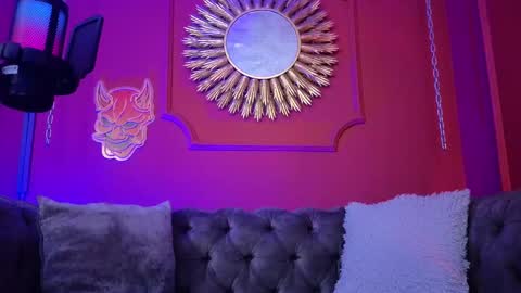  Julieta  online show from February 19, 2026, 12:01 pm