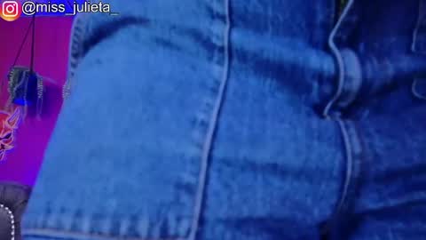  Julieta  online show from June 5, 2026, 12:11 pm