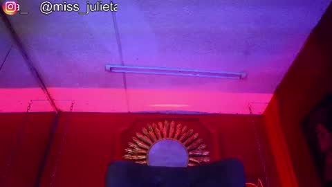  Julieta  online show from July 28, 2026, 11:28 am