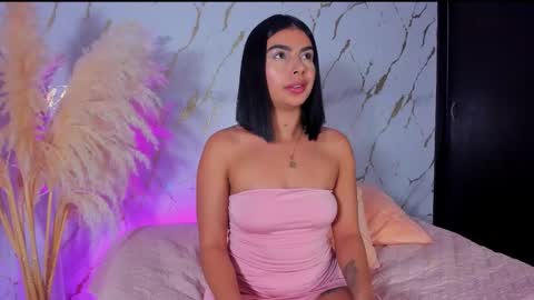 Julieth Gomez online show from February 9, 2026, 12:36 am