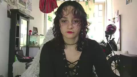Julieta Jaguar online show from May 28, 2026, 2:03 pm