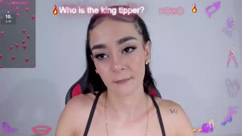 Snapshot of julietaserafelle chatting on October 20, 2025, 6:52 pm serafelle online show from October 20, 2025, 6:52 pm