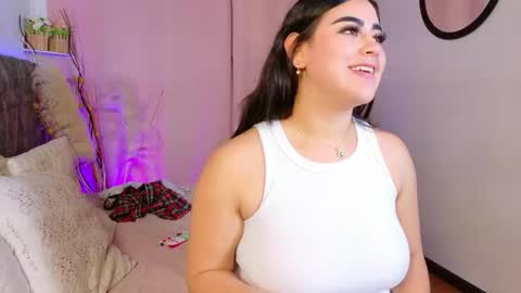 julietatorres_ online show from February 9, 2026, 4:16 am