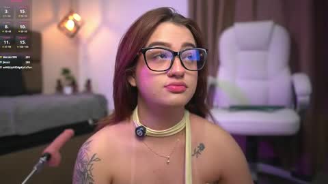 julieth_rojas online show from May 22, 2026, 10:04 pm