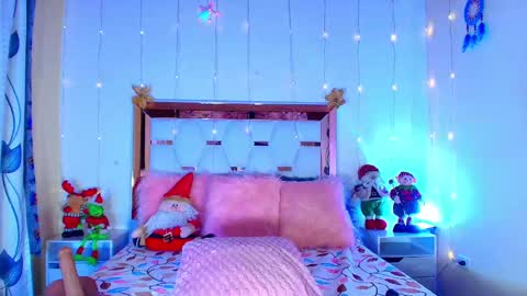 julieth rossi online show from December 31, 2024, 8:04 am