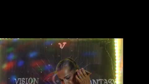 Snapshot of julieth_wolf chatting on January 26, 2025, 5:02 am Julieth Wolf online show from January 26, 2025, 5:02 am