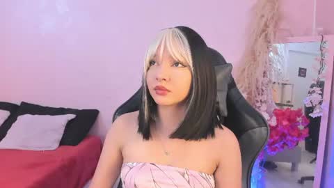 Snapshot of juliethmosss chatting on July 25, 2026, 9:23 pm Julieth online show from July 25, 2026, 9:23 pm