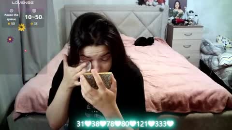 Julietkitty online show from June 23, 2026, 5:49 am