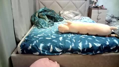 Julietkitty online show from June 30, 2026, 4:57 am