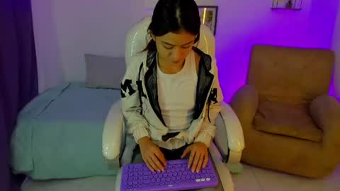 Julietta Cooper  online show from July 19, 2026, 2:59 am