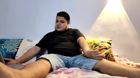 julietta max  online show from March 17, 2026, 1:32 am