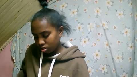 juliette9794 online show from September 11, 2025, 12:22 am