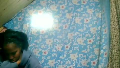 juliette9794 online show from September 25, 2025, 5:44 am