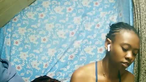 juliette9794 online show from September 25, 2025, 5:49 pm