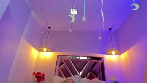 juli  online show from February 24, 2026, 7:34 pm