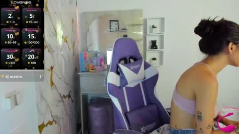 juliette online show from April 9, 2026, 4:01 pm