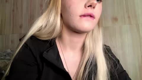 Malin online show from June 8, 2026, 3:12 pm