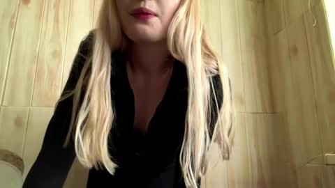 Malin online show from June 9, 2026, 2:28 pm