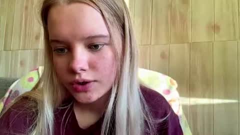 Malin online show from June 24, 2026, 3:22 pm