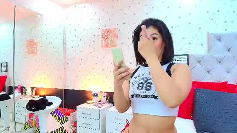 Julieta Reyes   online show from June 22, 2026, 12:02 pm