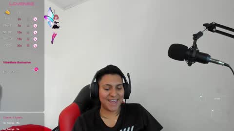 Julya Smith online show from October 7, 2025, 3:09 pm