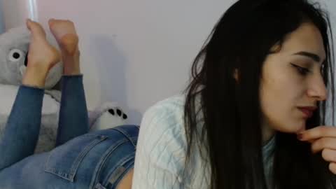 Snapshot of julyanarains chatting on January 18, 2025, 10:39 am Julyana online show from January 18, 2025, 10:39 am