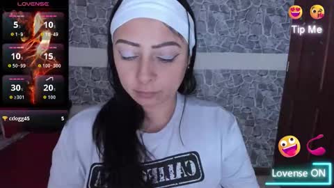 juliana online show from September 13, 2025, 11:37 pm