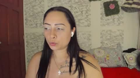 juliana online show from May 10, 2026, 9:20 pm
