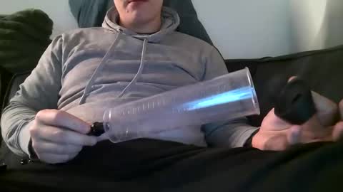 Snapshot of julzzy21 chatting on November 23, 2025, 4:18 pm julzzy21 online show from November 23, 2025, 4:18 pm