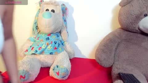 Snapshot of junbootix chatting on March 4, 2026, 12:33 pm ANGELINA indepen camgrl online show from March 4, 2026, 12:33 pm