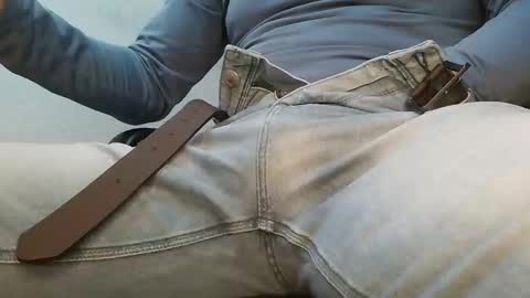 Snapshot of junction1000 chatting on February 2, 2026, 12:04 pm Gregor online show from February 2, 2026, 12:04 pm