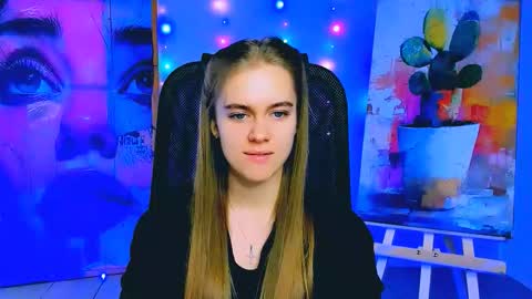 junewoods online show from March 10, 2026, 7:13 am