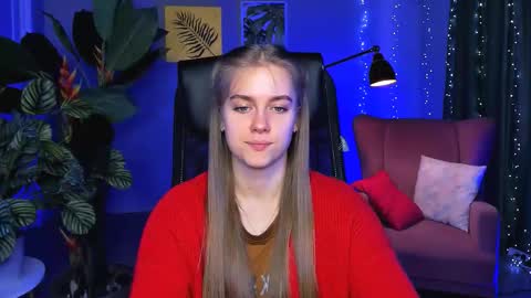 junewoods online show from March 26, 2026, 7:14 am